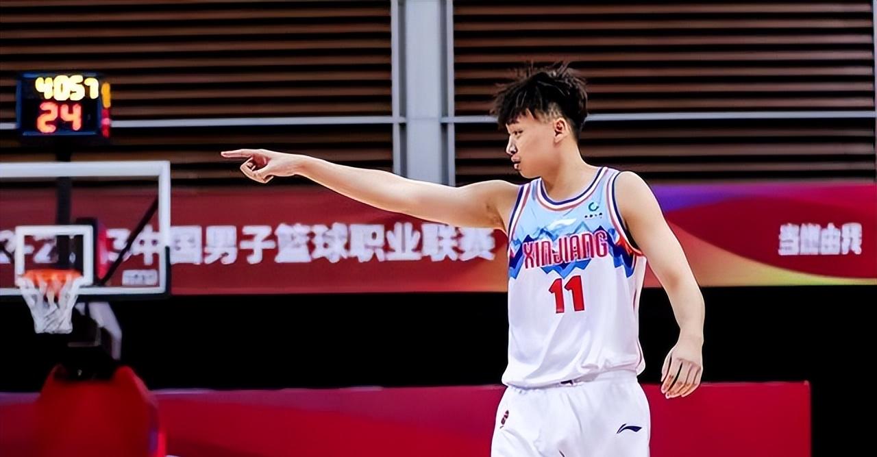 开云APP-江苏男篮主场不敌新疆队，遭遇失利